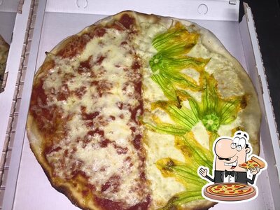 A Pizza & Dolci Fantasie, puoi prenderti una bella pizza