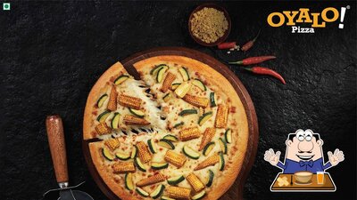Food at O!YALO Pizzas