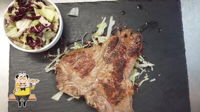 Trattoria la lucciola cucina tipica siciliana offre un'ampia varietà di prodotti di cucina di mare