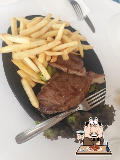 Refeições de carne são oferecidos no Purumar Restaurante