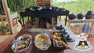 Comida em Restaurante Bambu Rural