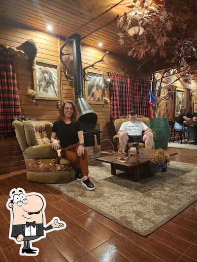 Veja imagens do interior do Letts Road