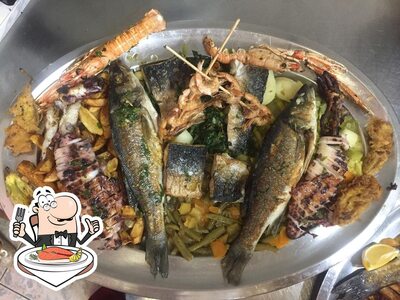 Pansion Matana serve un menu per gli amanti dei piatti di mare