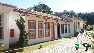 Desfrute da vista do exterior Restaurante Ville Real