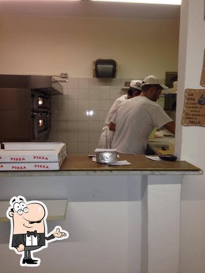 Dai un'occhiata agli interni di Pizzeria Da Luca