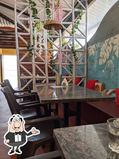 Check out how Fishtaurant looks inside