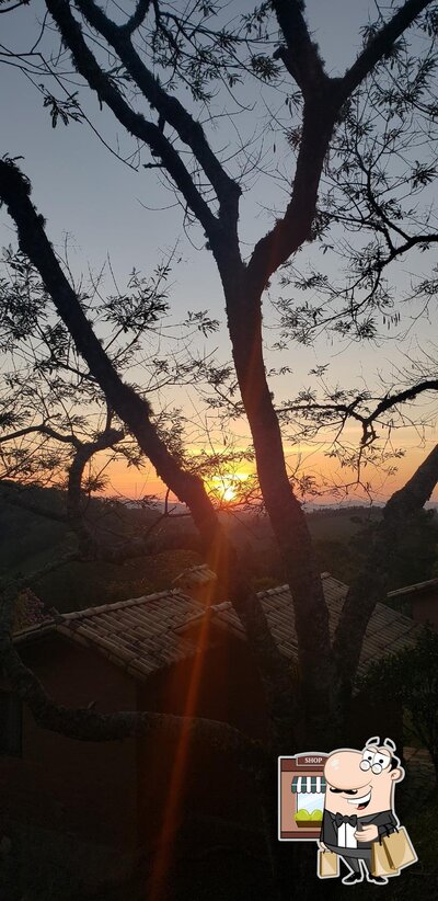 O exterior do Pousada Alto dos Manacás