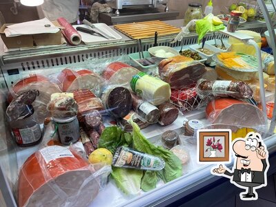 Siediti a un tavolo di Mortadelleria