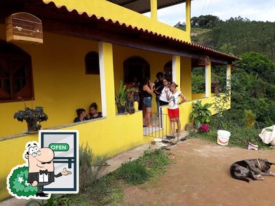 a parte exterior é uma característica importante do Bar do Almir