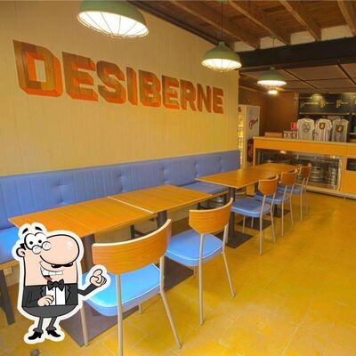O interior do quiosque Bar do Urso
