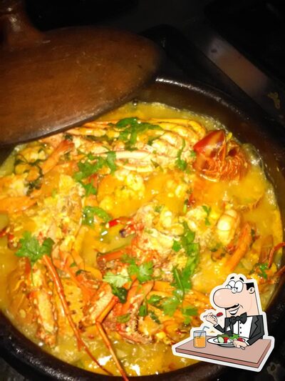 Comida em Restaurante Sal da Terra