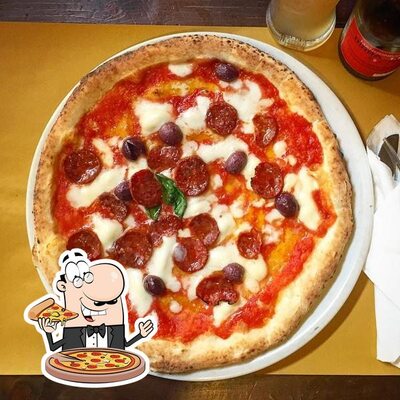 A Mediterranea, vous pouvez déguster des pizzas