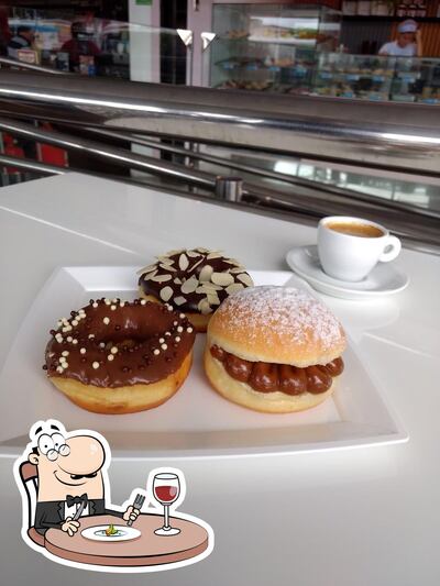 Platos en Dream Donuts