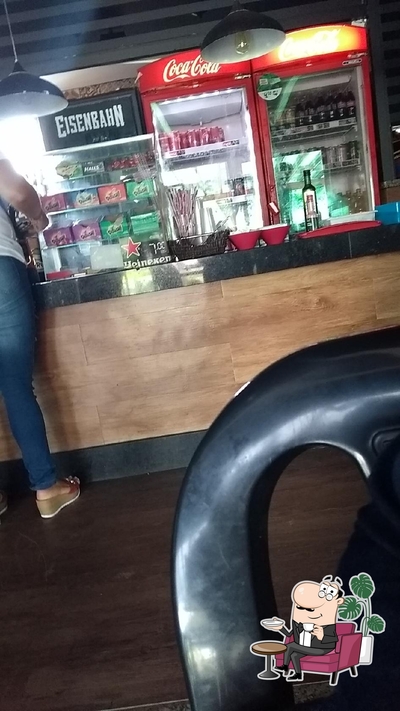Veja imagens do interior do Steak House Hamburgeria