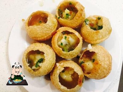 Meals at Mahesh Panipuri Center