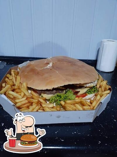 Experimente um hambúrguer no Dennys Burguer