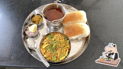 Meals at Mahabarachi Misal