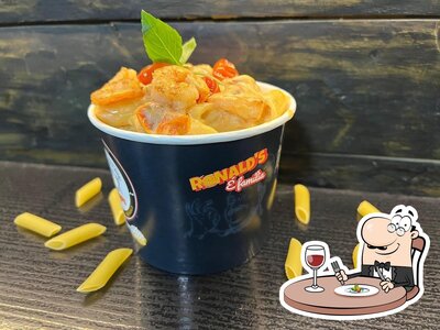 Comida em Ronald's Macarrão