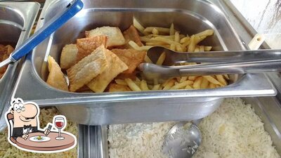 Platos en REstaurante e Conveniência Rowalu