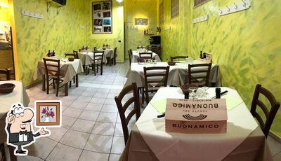 Dai un'occhiata agli interni di Gusto In Tempo - Pizzeria
