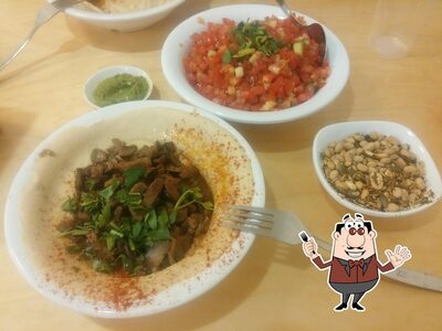 Plats à חומוס אליהו