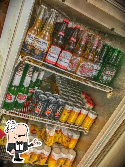 Veja imagens do interior do Gostosão Lanches