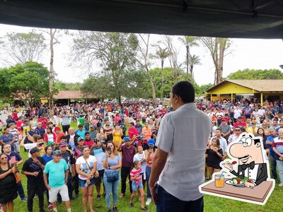 Comida em Clube do Jorjão