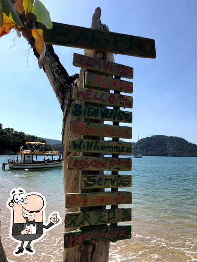 a área exterior é uma característica importante do Bar do Bru