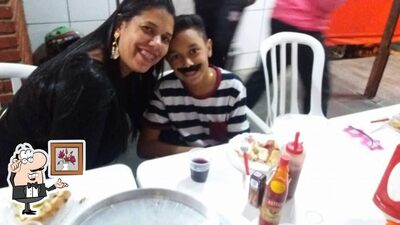 O interior do Pizzariaelit