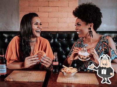 O interior do Toca Burger Hamburgueria e Pizzaria em Rio Bonito