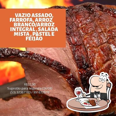 Pratos de carne são servidos no Restaurante da Maria