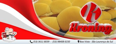 Platos en Mercado e Padaria KRONING