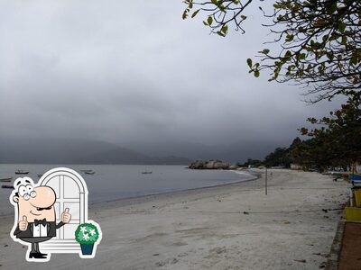 Veja imagens do exterior do Rei Netuno Restaurante e frutos do mar