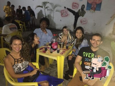 Veja imagens do interior do Pimenta's Bar