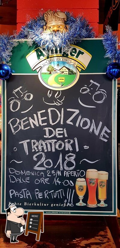 Leggi il menu sulla lavagna