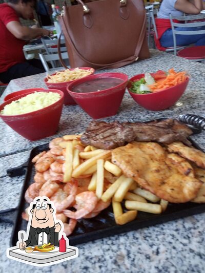O Restaurante Chinês oferece batatas fritas