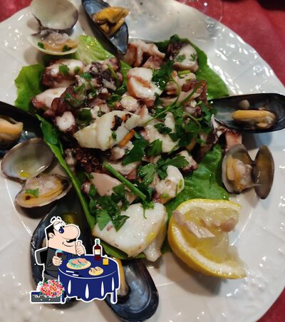 Al Vicoletto propone un'ampia selezione di pasti di mare