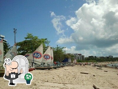 Veja imagens do exterior do Kanoa Beach