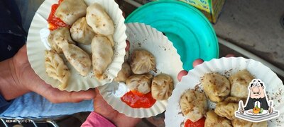 Meals at Momo's Shop