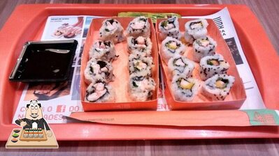 Presenteie-se com sushi no Koni