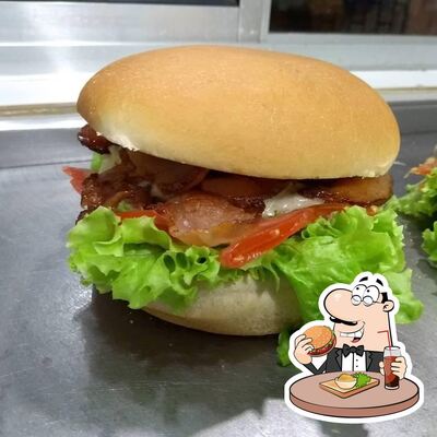 Delicie-se com um hambúrguer no Lanches da Valesca