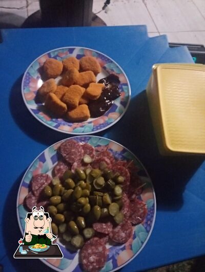 Comida em Restaurante do Jacaré