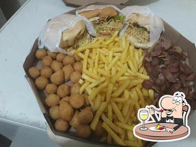 Comida em É De Casa - Lanches, Doces E Salgados