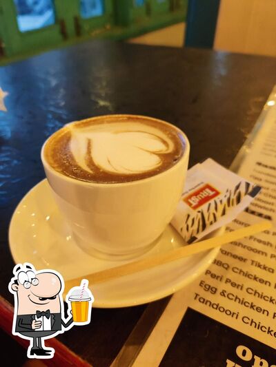 Express Owl provides a selection of drinks