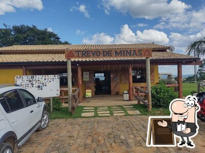 O exterior do Café Trevo de Minas