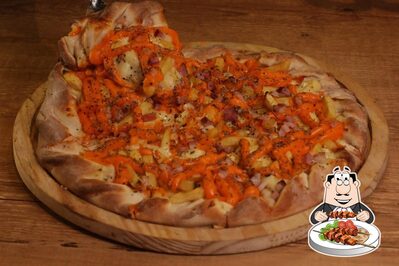 Comida em Pizzaria Bocão