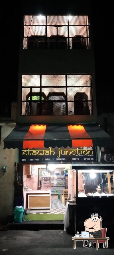 The interior of CAFE ETAWAH JUNCTION