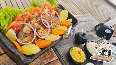 Comida em Esquenta Beach Club