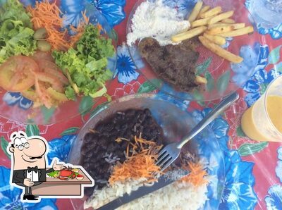 Os clientes do Restaurante da Aline podem provar diversos itens de frutos do mar