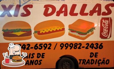 Delicie-se com um hambúrguer no Xis Dallas